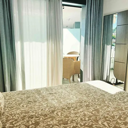 Duplex Piscina Y Parking Masblau By Host&joy Apartman Lloret de Mar